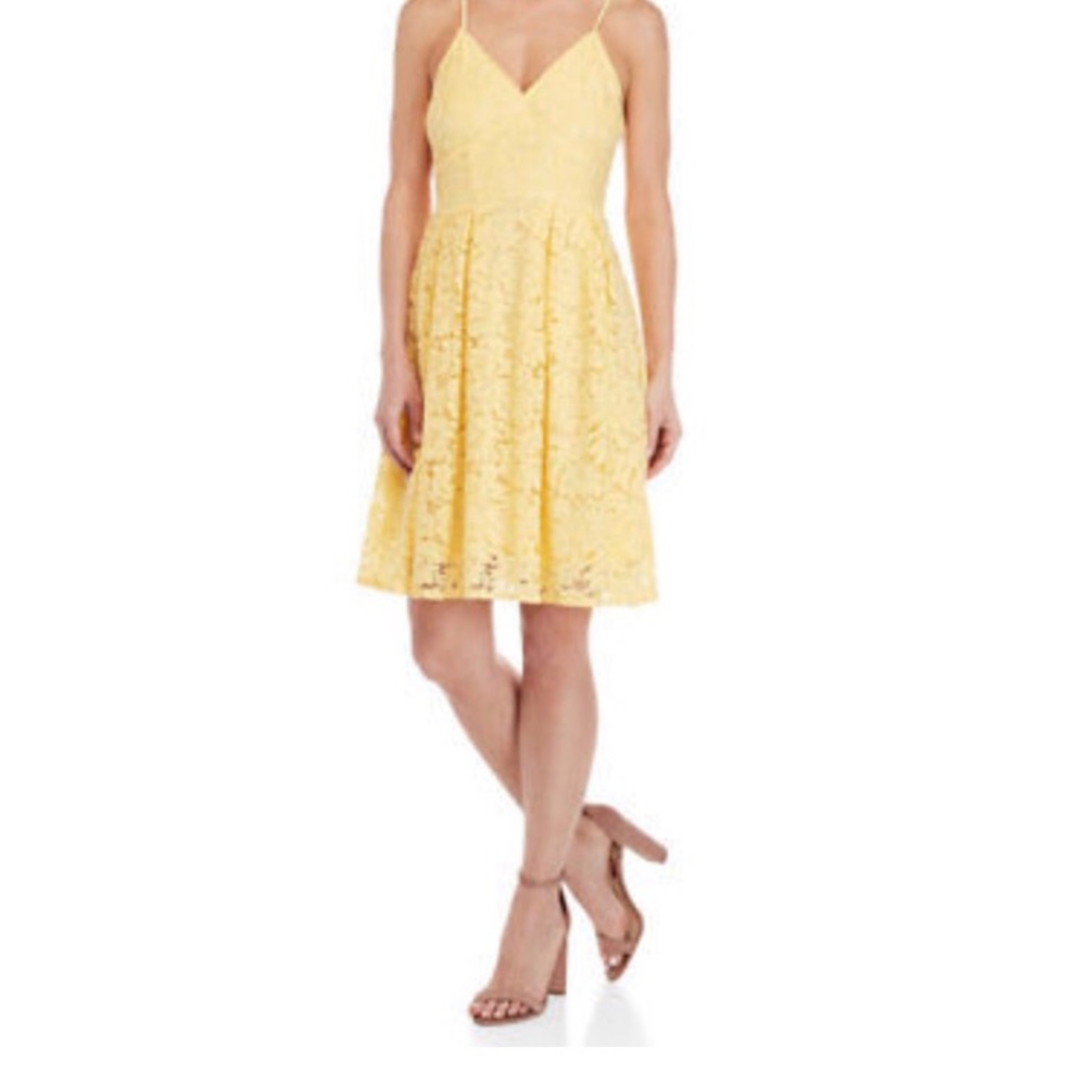 Yellow lace dress never worn!